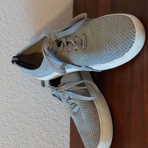 Cute grey mesh breathable shoes